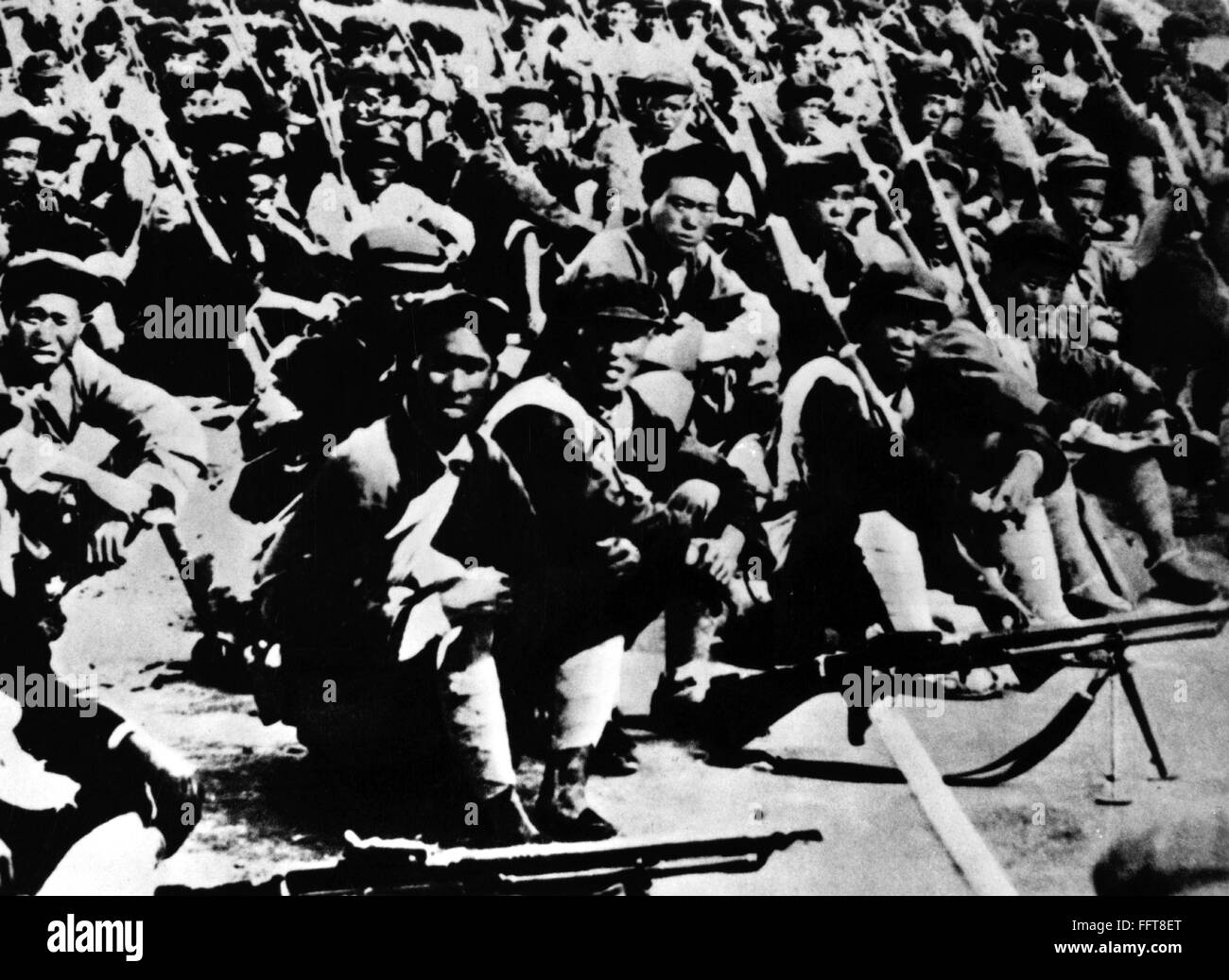 china-long-march-1935-nchinese-communist-troops-photographed-after