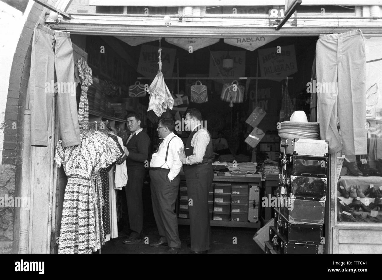 texas-shop-owners-1939-nproprietors-of-a-clothing-store-in-the