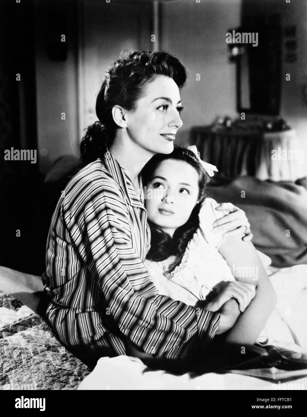 FILM MILDRED PIERCE, 1945. /nJoan Crawford in the title role with her daughter, played by Ann