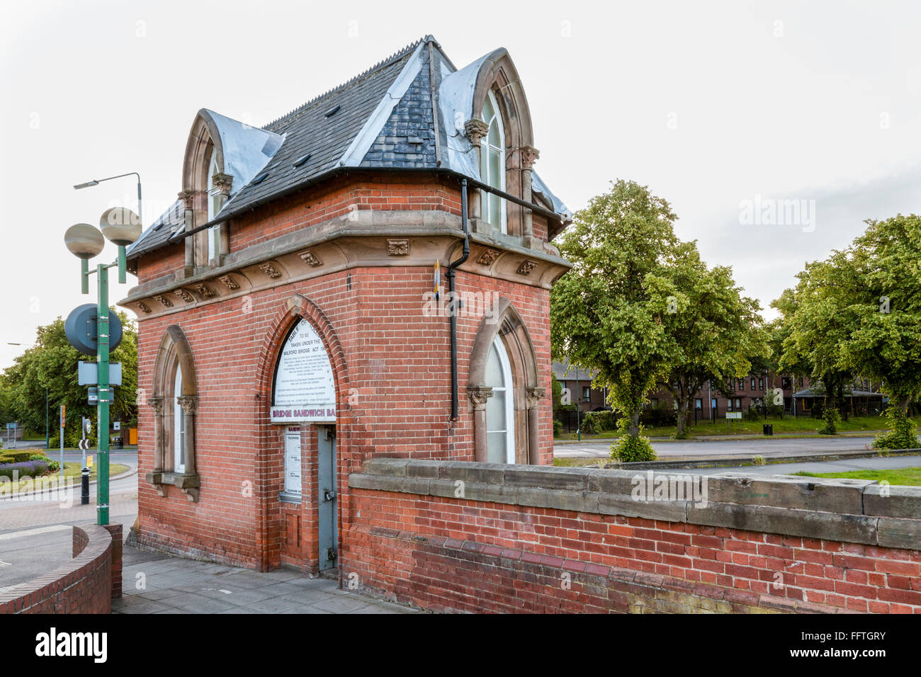 Toll house, Wilford Toll Bridge, Nottingham, England, UK Stock Photo Alamy