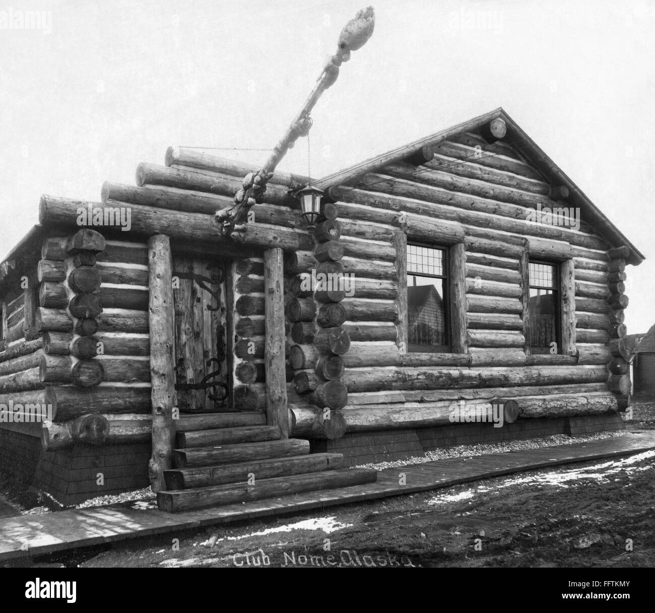 ALASKA LOG CABIN, c1916. /nThe Log Cabin Clubhouse in Nome, Alaska