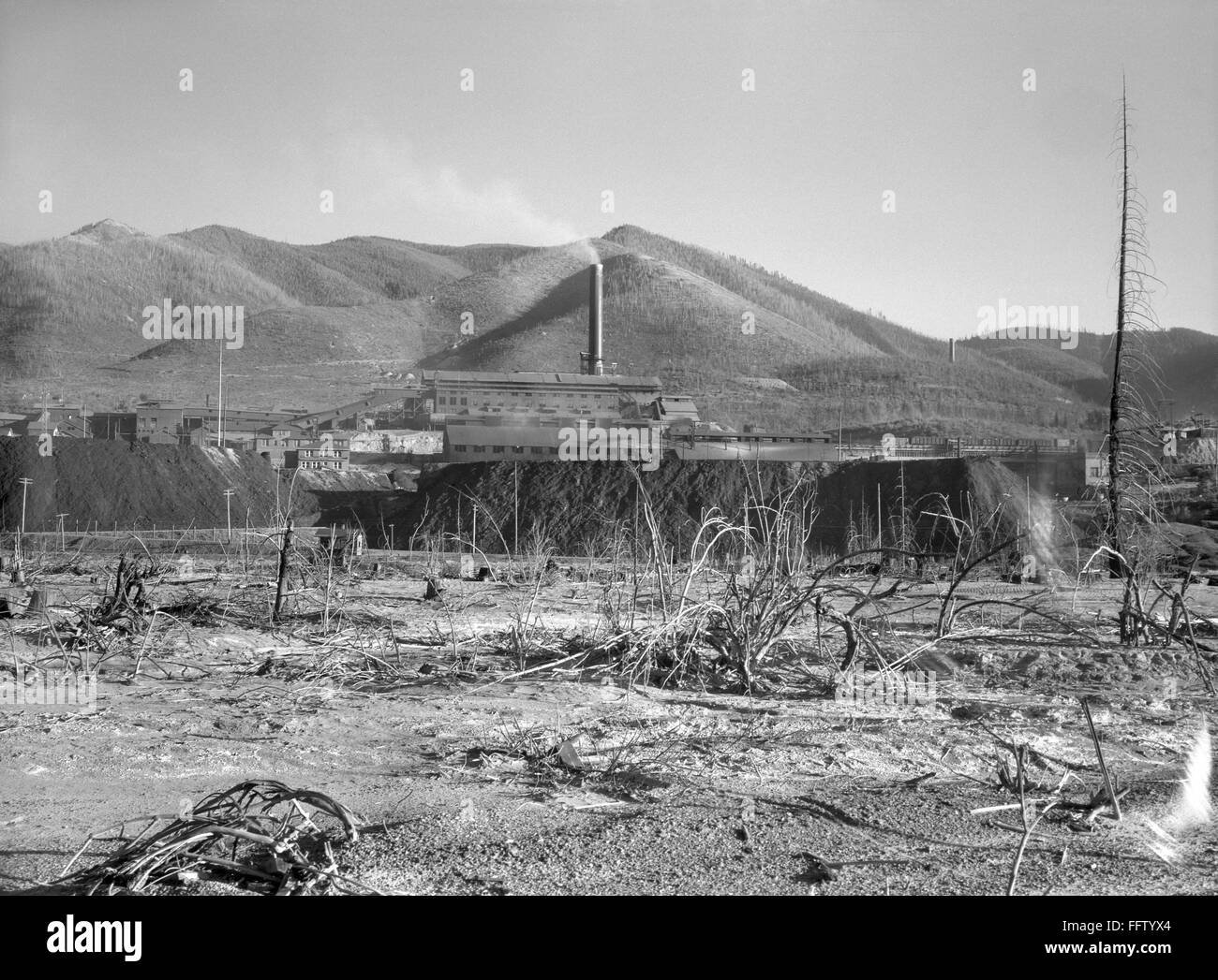IDAHO LEAD MINE, 1936. /nA view of the Bunker Hill mine in Kellogg, Idaho, the largest lead