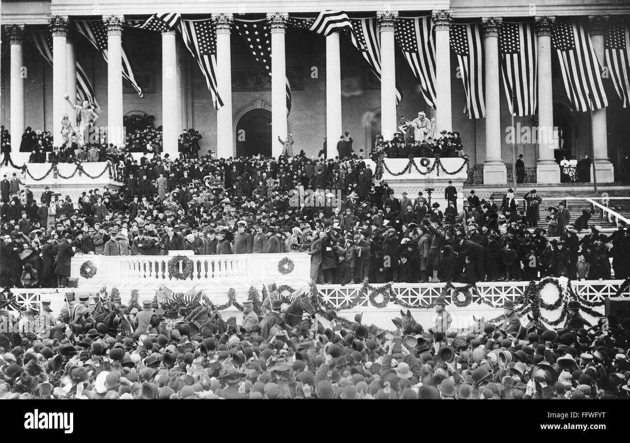 American History Postcard President & Mrs Coolidge & Senator 1925 Inauguration 