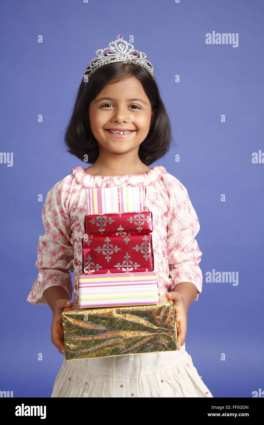 Eight year old girl holding hi-res stock photography and images - Alamy