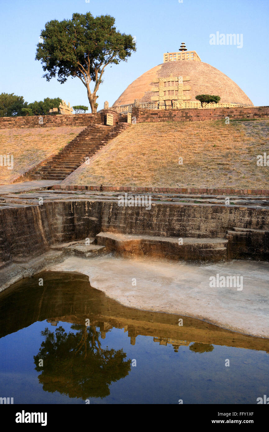 Stupa 1 Originally constructed by king Ashoka , Sanchi , Bhopal , Madhya Pradesh , India Stock Photo