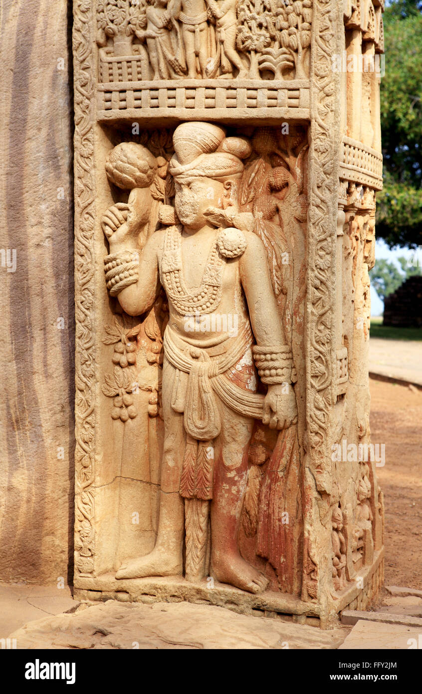 Showing stories of Buddha on lower panel of north pillar front side eastern gateway stupa 1 Sanchi Bhopal Madhya Pradesh Stock Photo