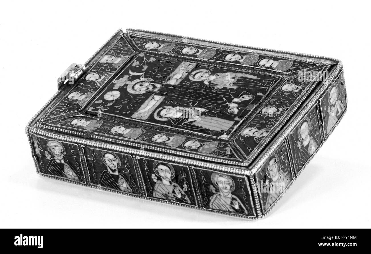 BYZANTINE RELIQUARY, c800. /nA Byzantine 'staurothek,' a reliquary