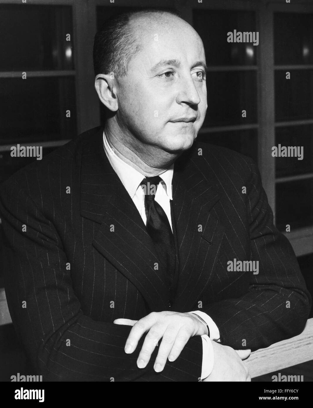 ディオール Dior: Christian Dior 1905-1957 写真集 Amazon.com: Christian Dior (1905-1957) Nfrench Fashion