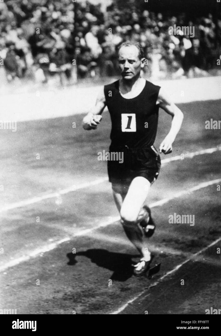 Финский бегун пааво нурми. Пааво нурми олимпийский чемпион. Пааво нурми летучий финн. Пааво йоханнес нурми. Пааво нурми.