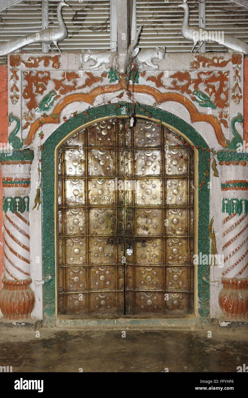 Hindu temple door lock hires stock photography and images Alamy