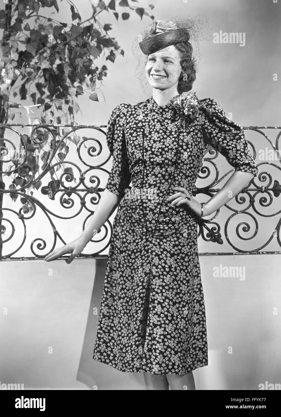 fashion, 1930s, summer dress with hat, model 'Kleid im Hofe' designed by the Reich Main Office of Tailoring, late 1930s, 20th century, 30s, Germany, , Additional-Rights-Clearences-Not Available Stock Photo