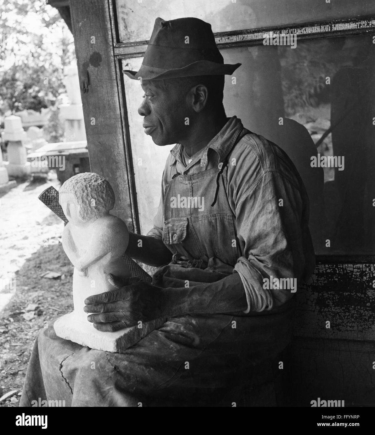 WILLIAM EDMONDSON /n(c18821951). African American sculptor. Photograph