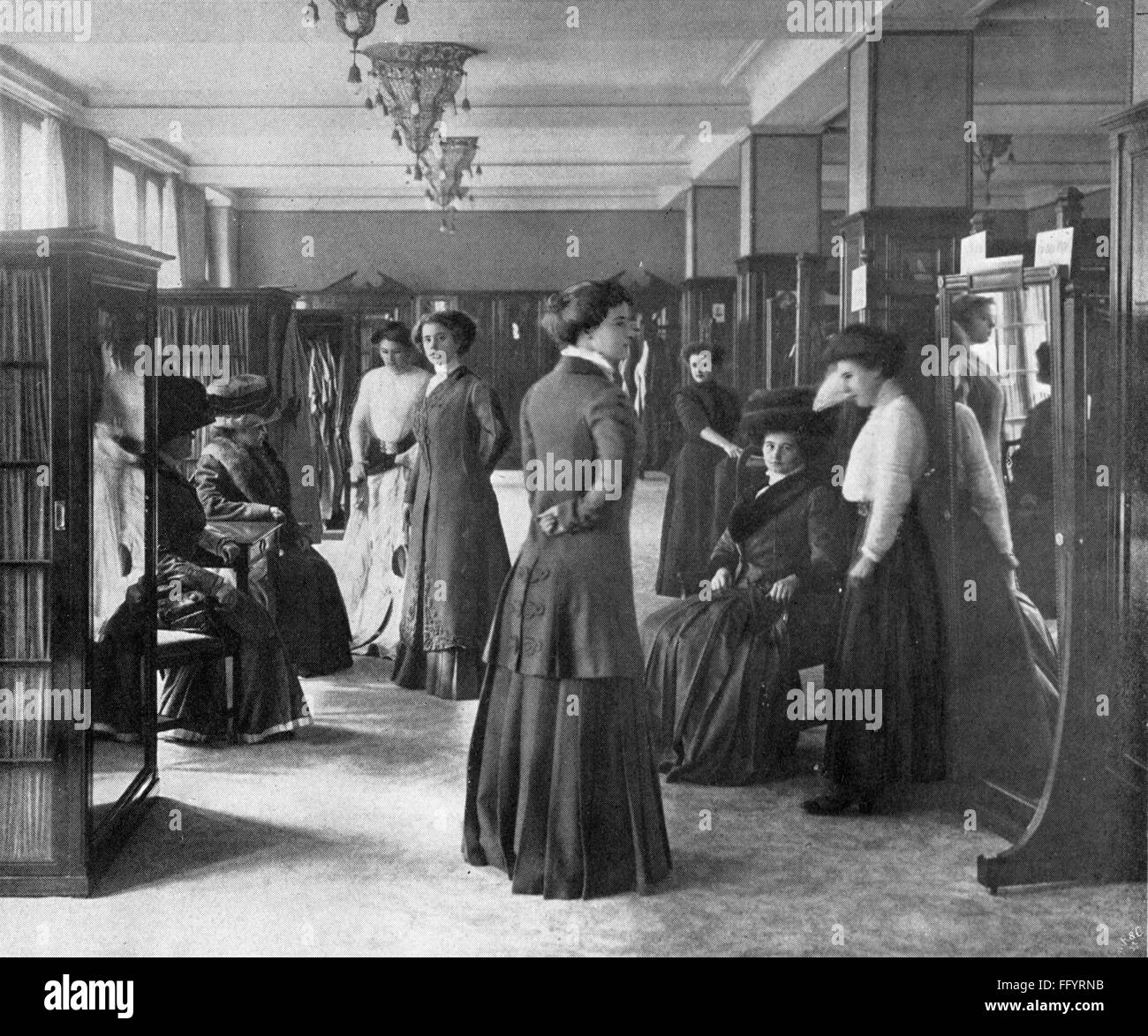 fashion, fashion show, presentation in the English section of Valentin Manheimer fashion house, Berlin, circa 1909, Additional-Rights-Clearences-Not Available Stock Photo