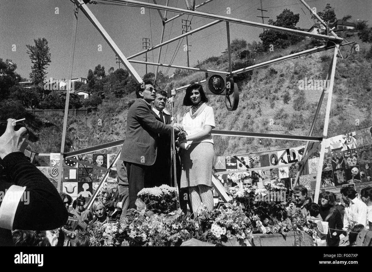 VIETNAM WAR PROTEST, 1966. /nDedication Of The 'Artist's Tower Of ...