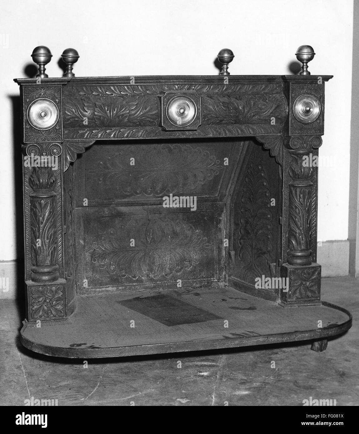 FRANKLIN FIREPLACE. /nReplica of the Pennsylvanian Fireplace, one of