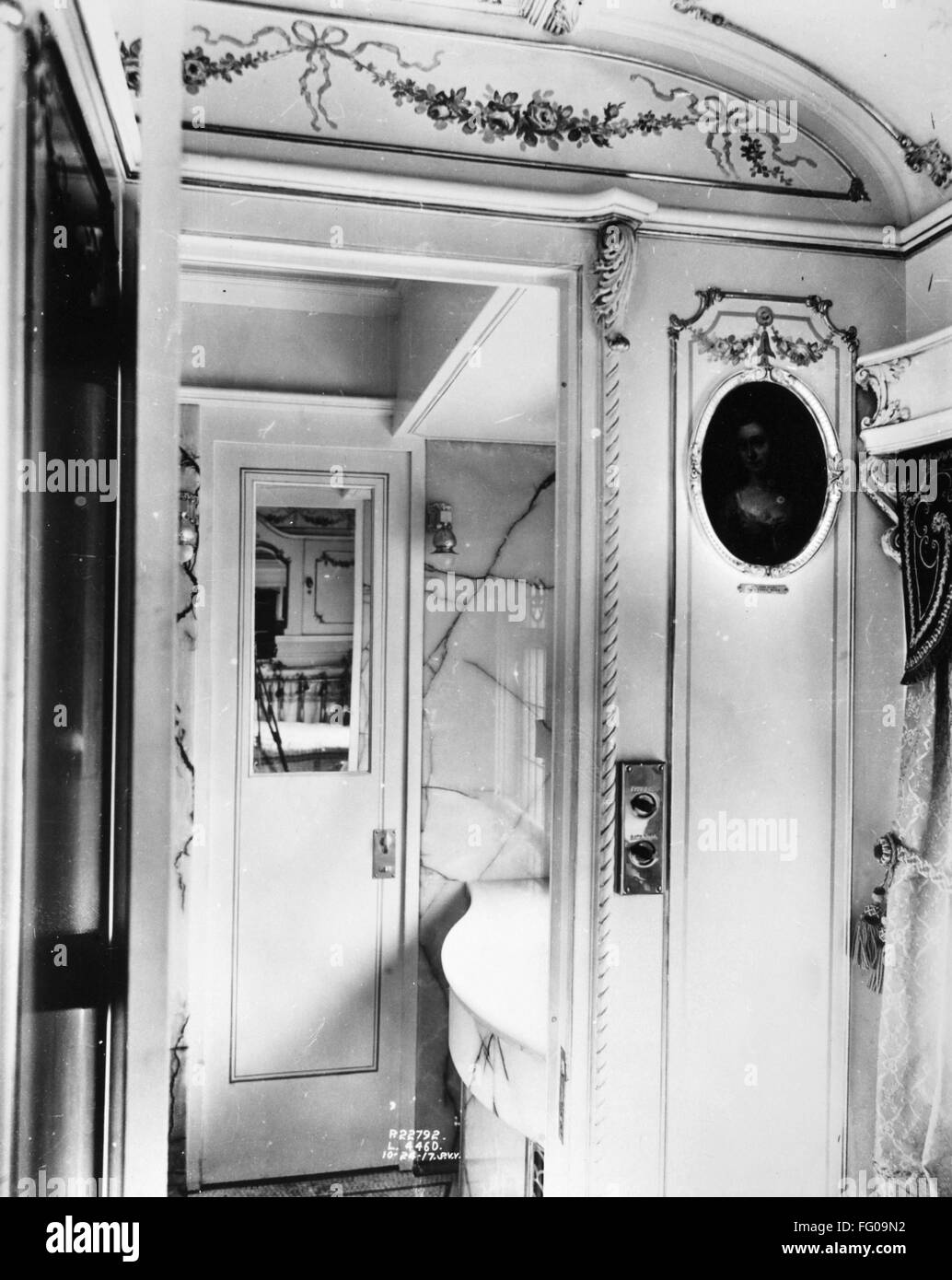 PULLMAN CAR LORETTO. /nInterior of the private railroad car, 'Loretto