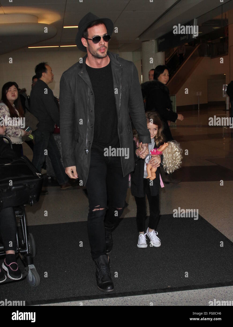 William Levy Arrives At Los Angeles International Airport Lax With Elizabeth Gutierrez And Their Children Christopher And Kailey Featuring William Levy Kailey Alexandra Levy Where Los Angeles California United States When 08