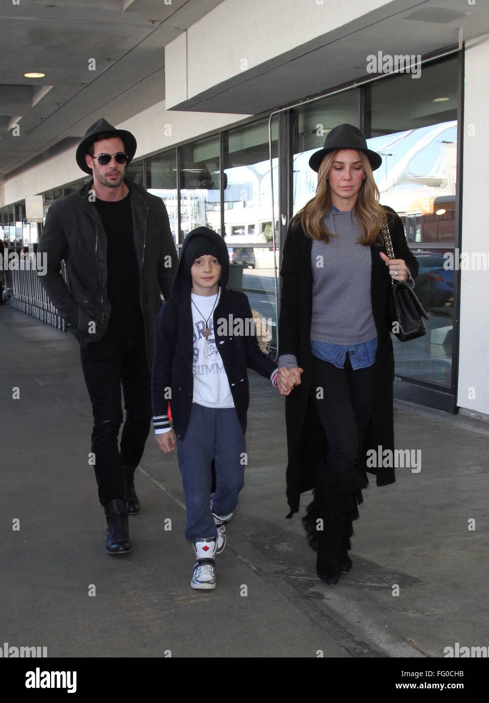 William Levy arrives at Los Angeles International Airport (LAX) with  Elizabeth Gutierrez and their children, Christopher and Kailey Featuring:  William Levy, Elizabeth Gutiérrez, Christopher Alexander Levy Where: Los  Angeles, California, United States