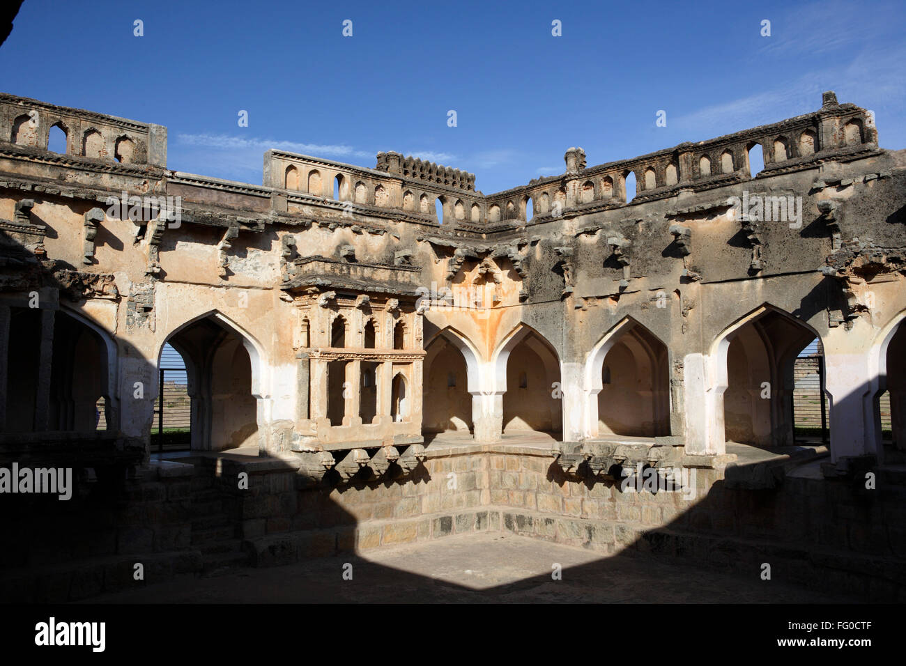 Queen's Bath , Hampi , Vijayanagar , UNESCO World Heritage site ...