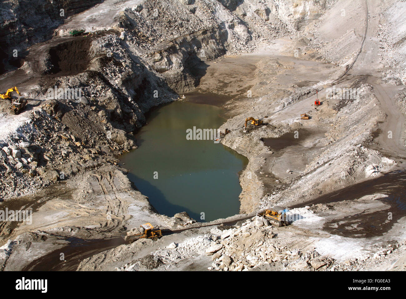 Overview of coal mine in jharkhand hires stock photography and images