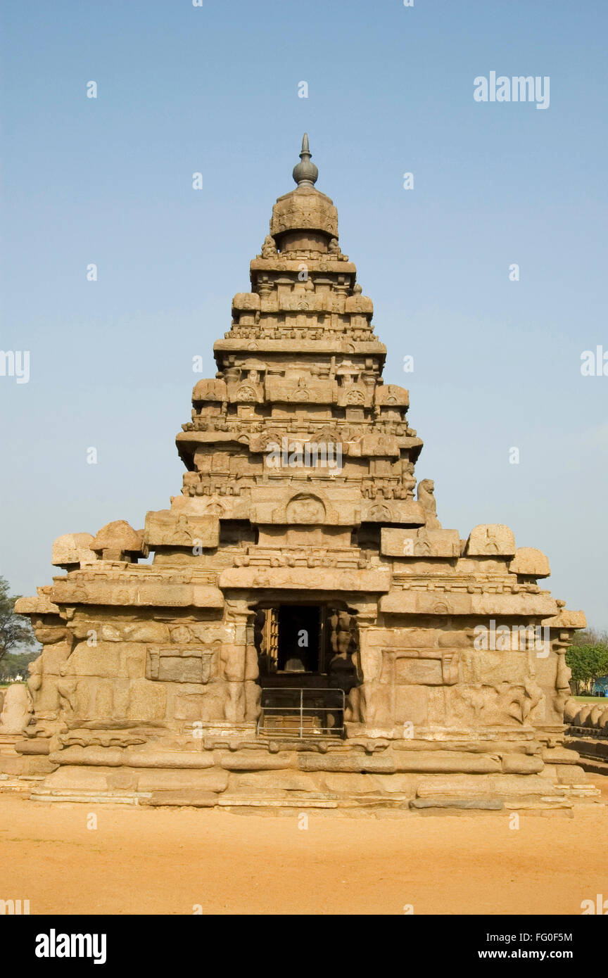 Shore temple world heritage site represents final phase pallava art originally constructed 7th century Mamallapuram Tamilnadu Stock Photo