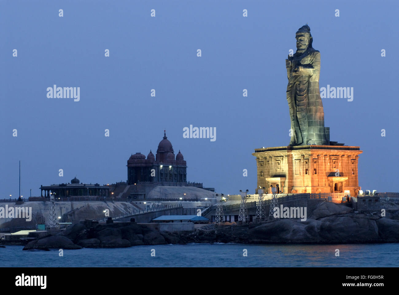 Illuminated Swami Vivekananda Rock Memorial and Thiruvalluvar statue
