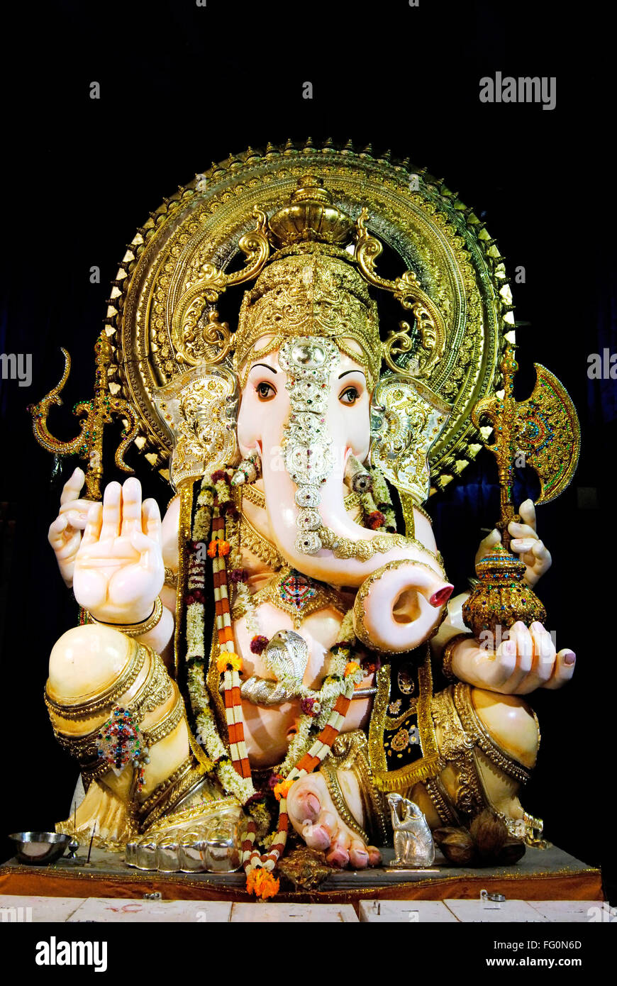 Fibreglass idol of lord ganesh elephant headed god Ganpati festival year 2008 Shree Tulsibaug Ganpati Pune Maharashtra Stock Photo