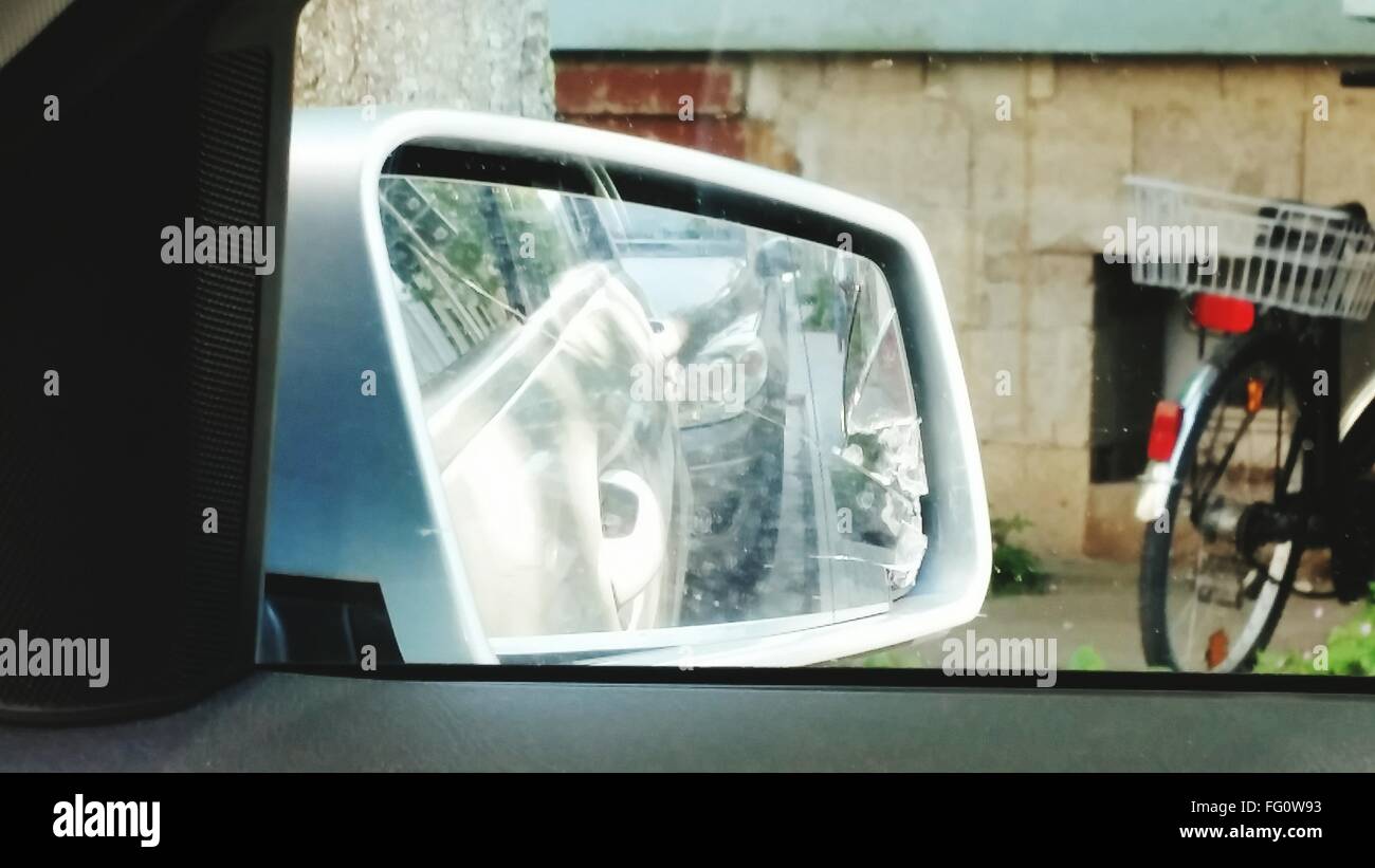Rear mirror hi-res stock photography and images - Alamy