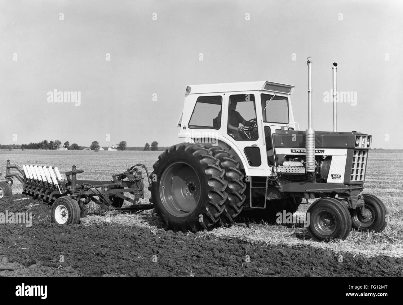 INTERNATIONAL HARVESTER. /nThe International Farmall 1468 tractor