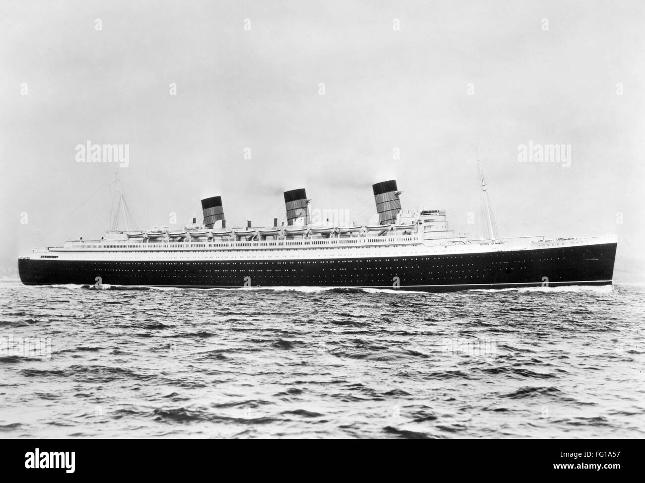 OCEAN LINER 'QUEEN MARY.' /nThe Cunard Line ocean liner 'Queen Mary
