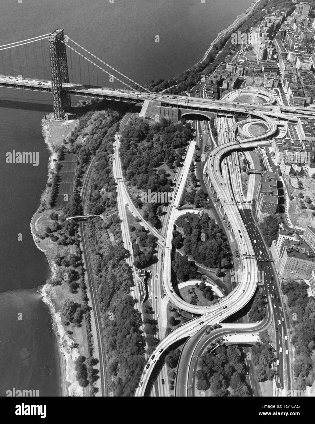 WASHINGTON BRIDGE. /nAerial view of the Washington Bridge