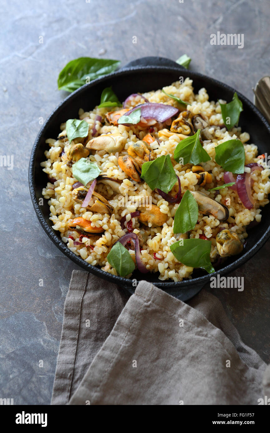 bulgur in pan, healthy food Stock Photo Alamy