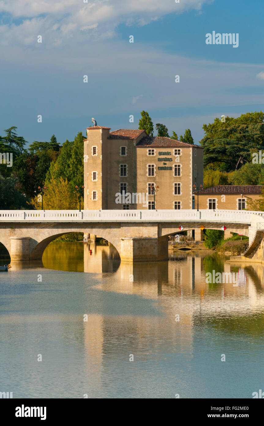 Condom town, france hi-res stock photography and images - Page 2 - Alamy