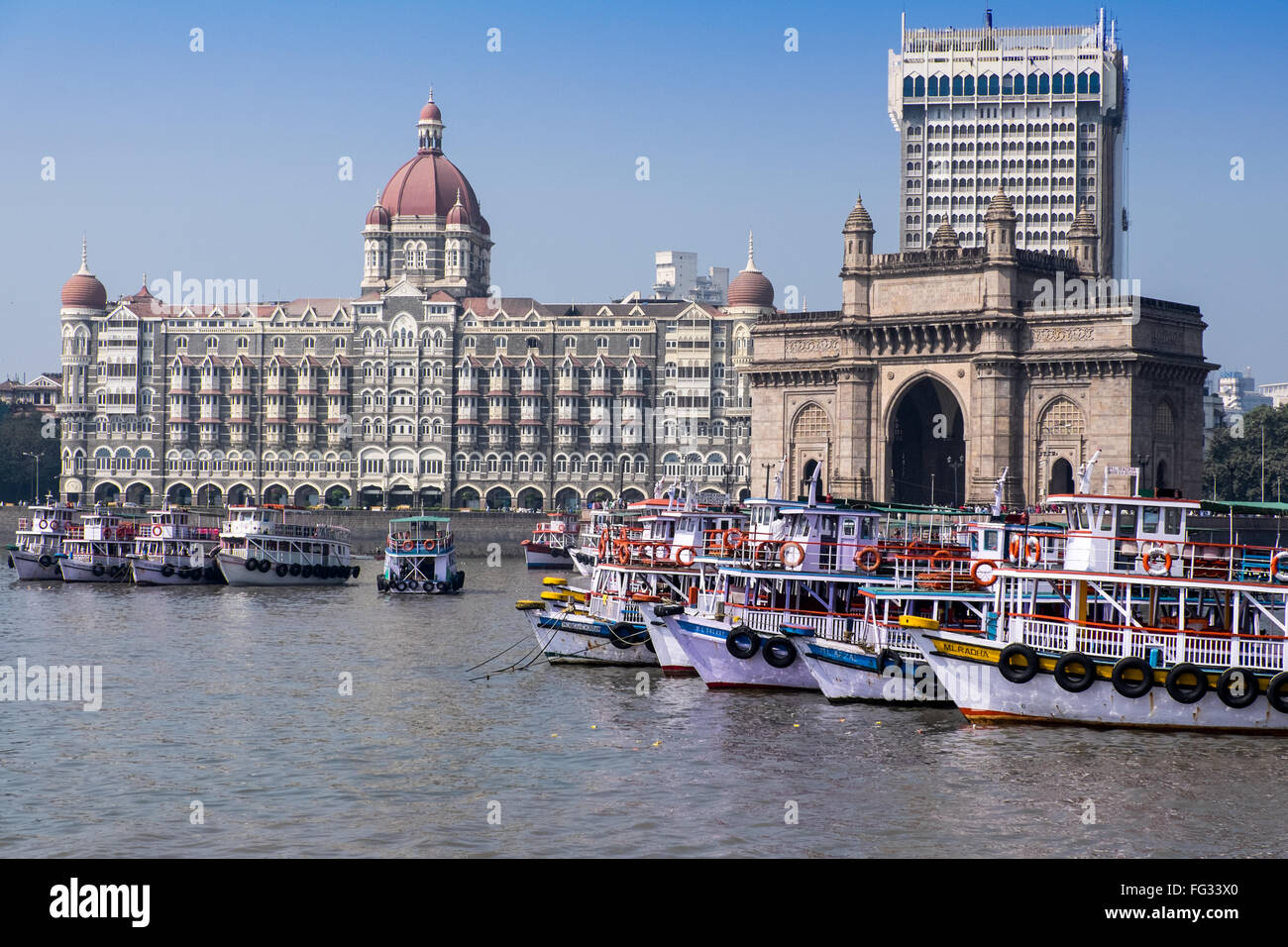 The Taj Mahal Palace Hotel and the Gateway of India, Mumbai, India Stock Photo