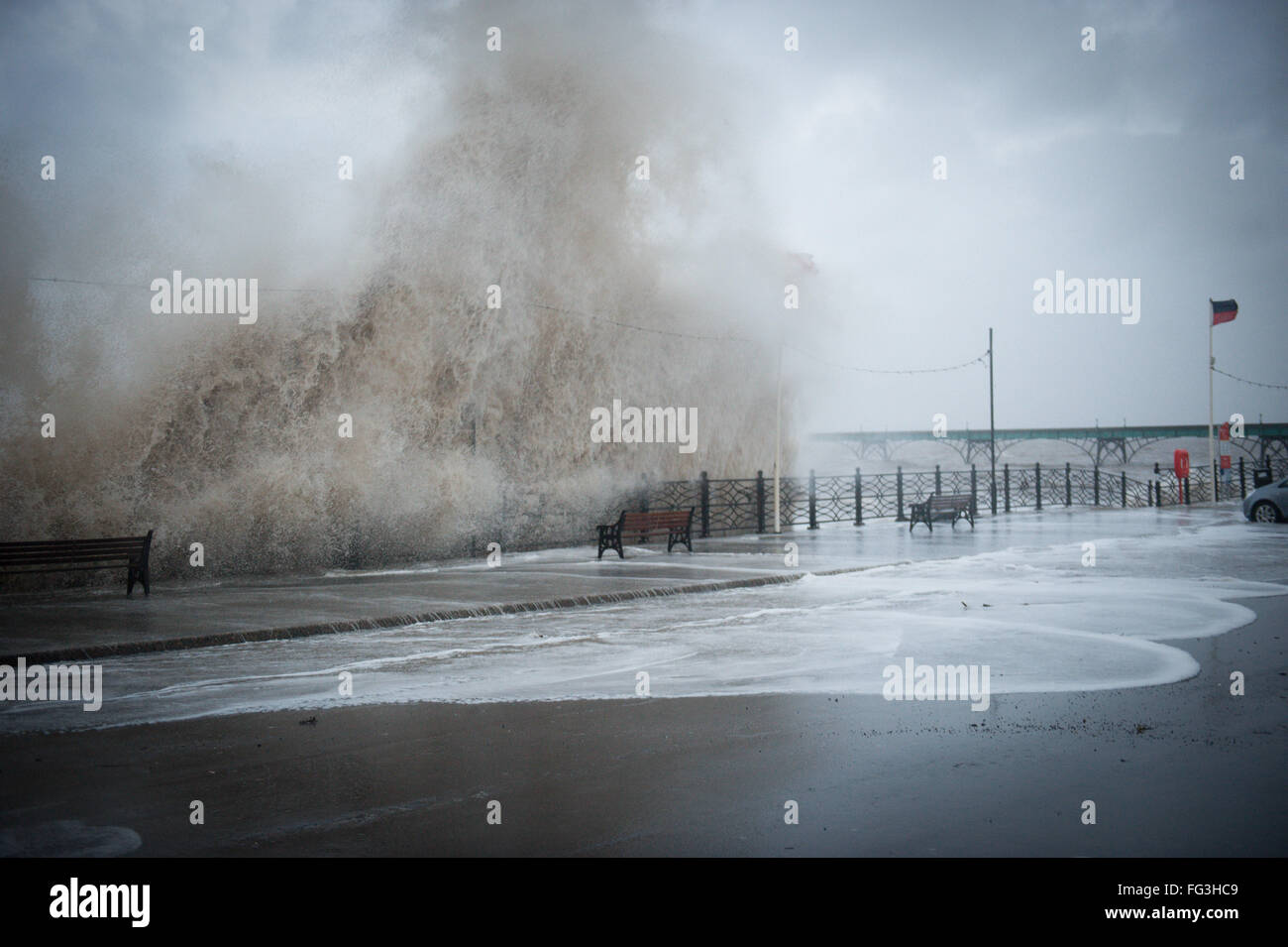 Office block after hours Stock Photo Alamy