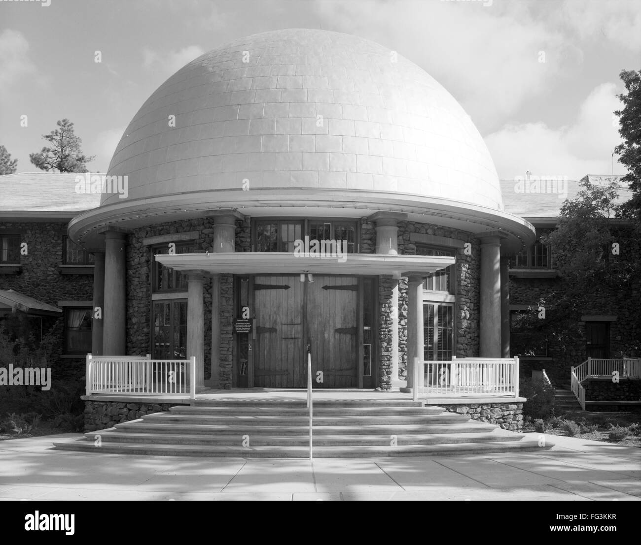 LOWELL OBSERVATORY. /nThe rotunda of the Slipher Building at the Lowell