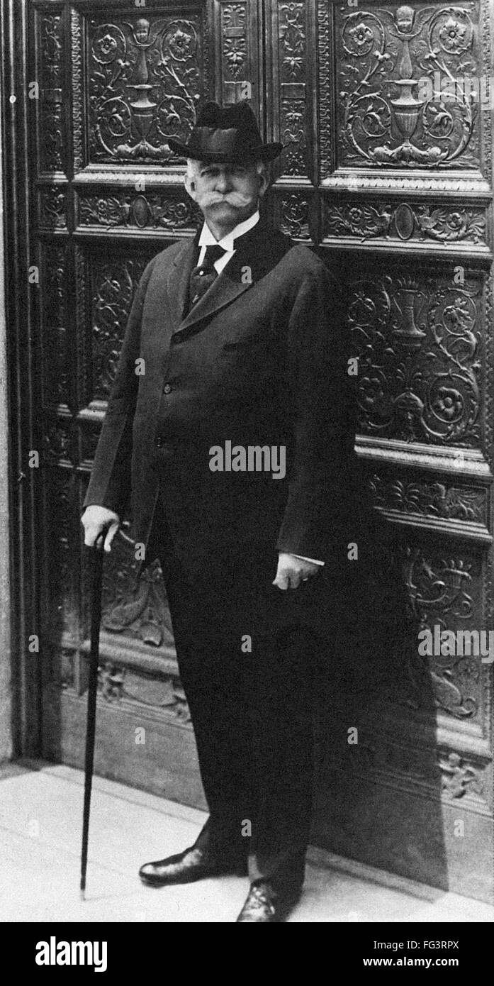 HENRY EDWARDS HUNTINGTON /n(18501927). American railroad magnate and