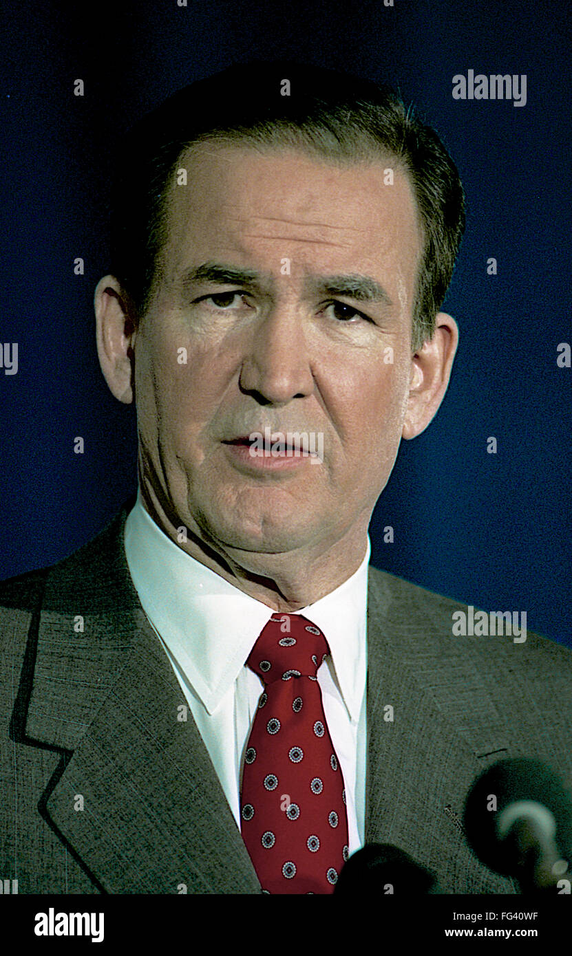 Pat buchanan american conservative hi-res stock photography and images