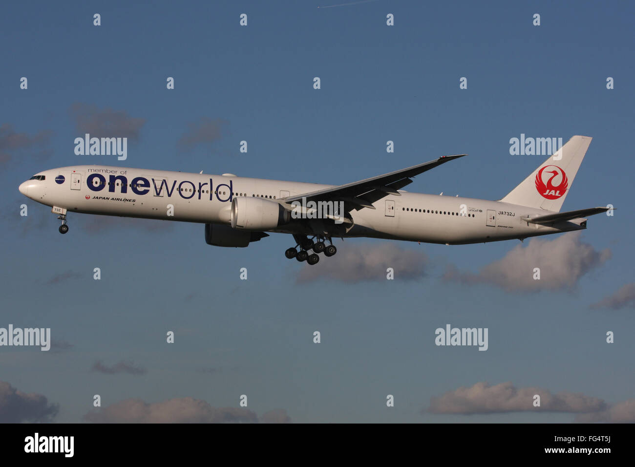 japan JAL one world 777 300 Stock Photo