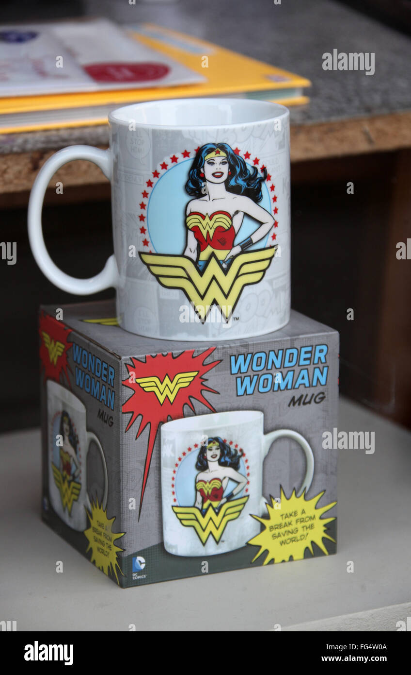 two-sided Wonder Woman artworks DC comics Justice League Mug 2017