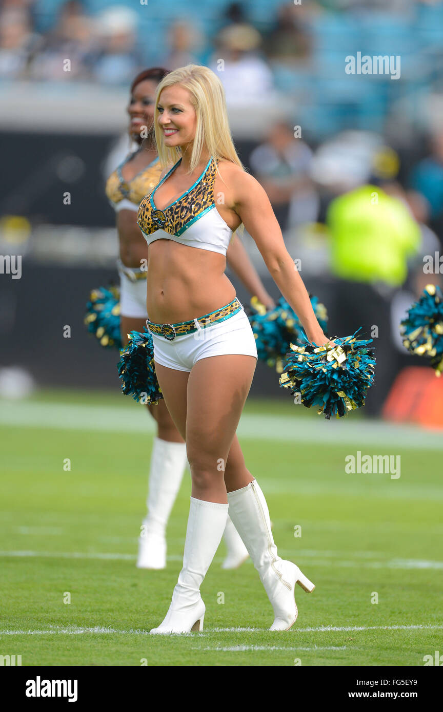 Jacksonville, FL, USA. 9th Dec, 2012. Jacksonville Jaguars cheerleaders during an NFL game against the New York Jets at EverBank Field on Dec 9, 2012 in Jacksonville, Florida. The Jets won 17-10.ZUMA Press/Scott A. Miller. © Scott A. Miller/ZUMA Wire/Alamy Live News Stock Photo
