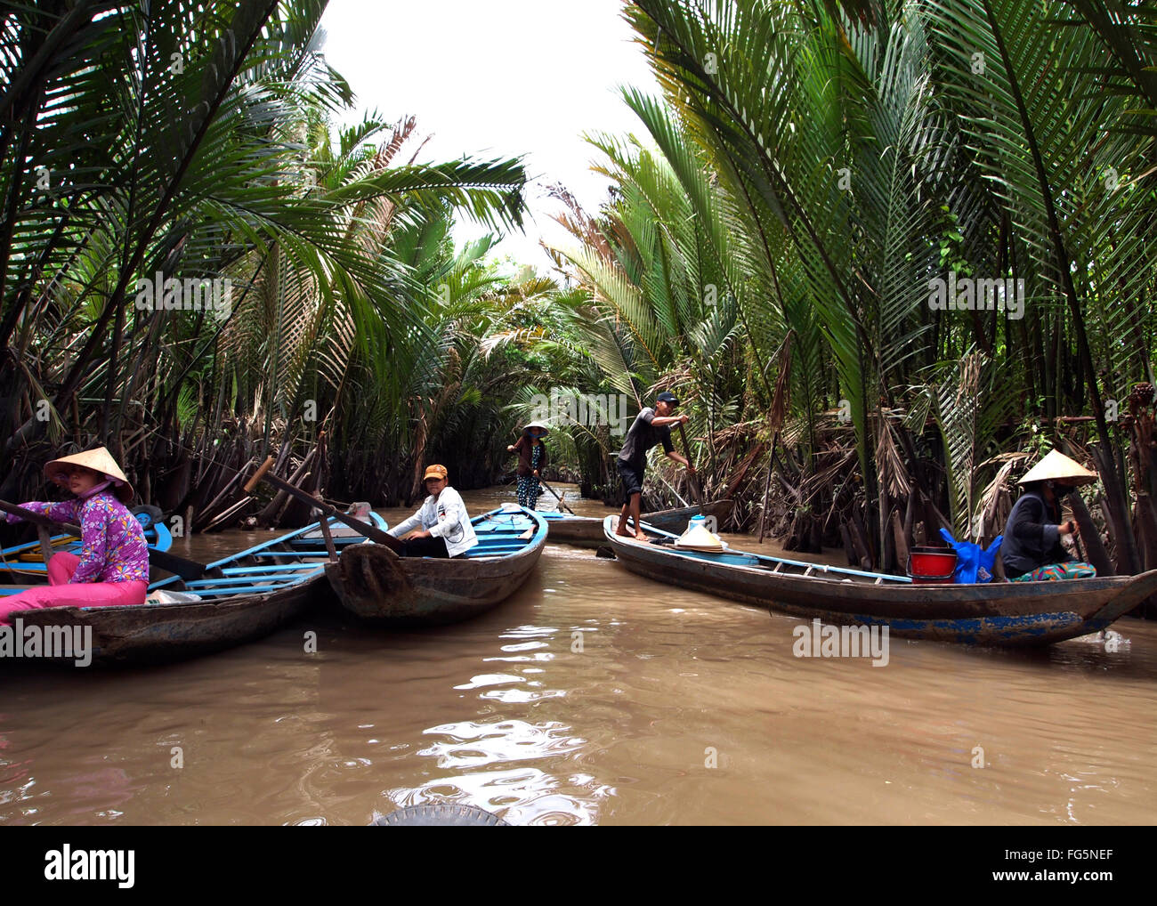 Mekong delta boat hi-res stock photography and images - Alamy