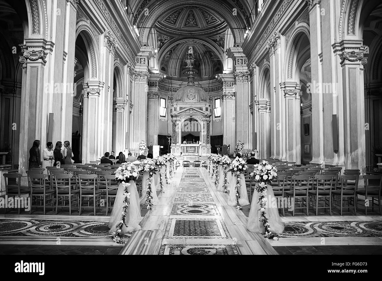 Wedding arch Black and White Stock Photos & Images - Alamy