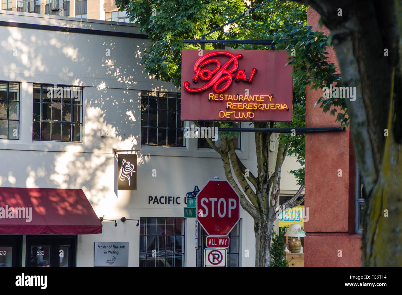 Portland oregon pearl district hires stock photography and images Alamy