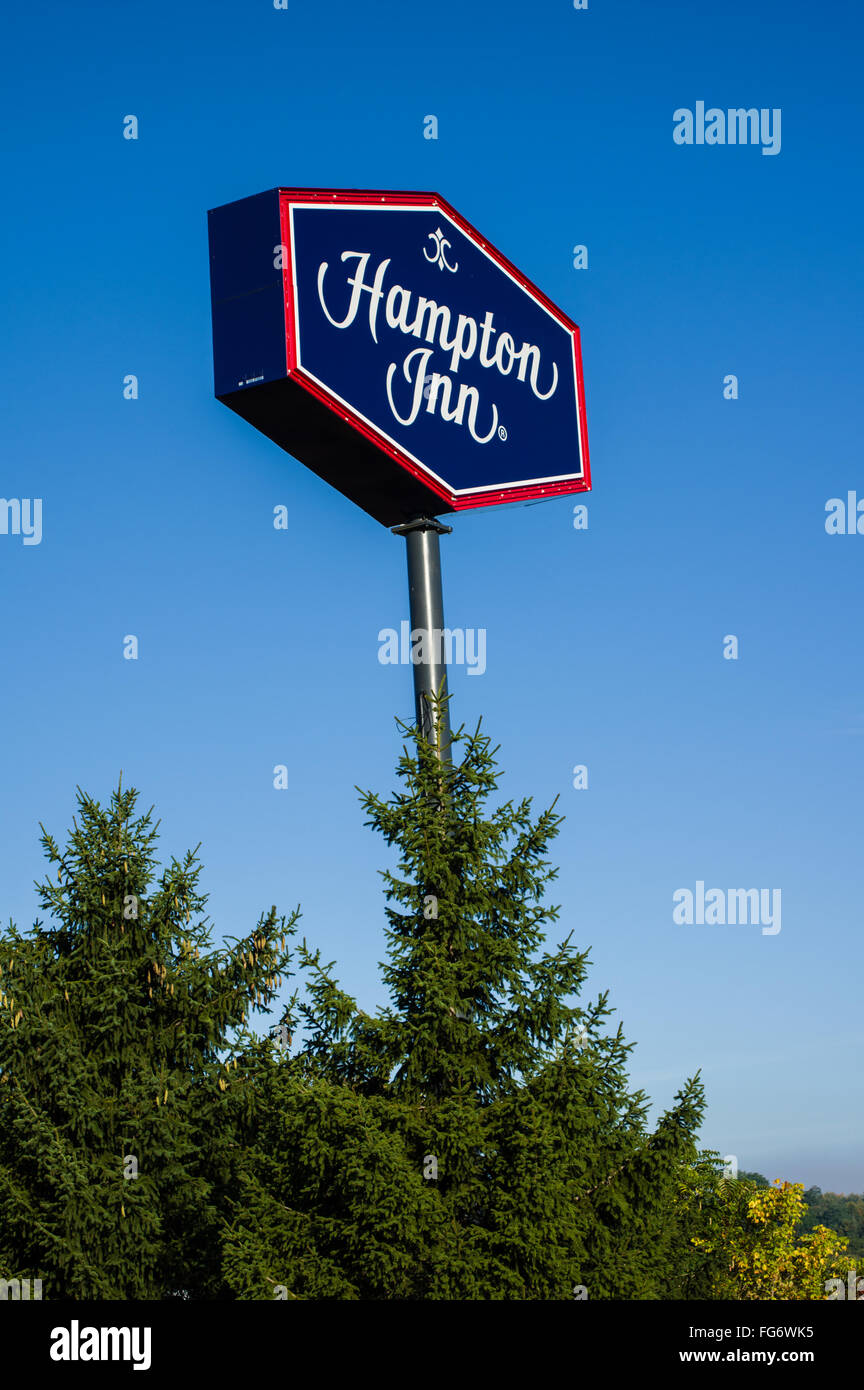 Sign for Hampton Inn hotel chain Stock Photo Alamy