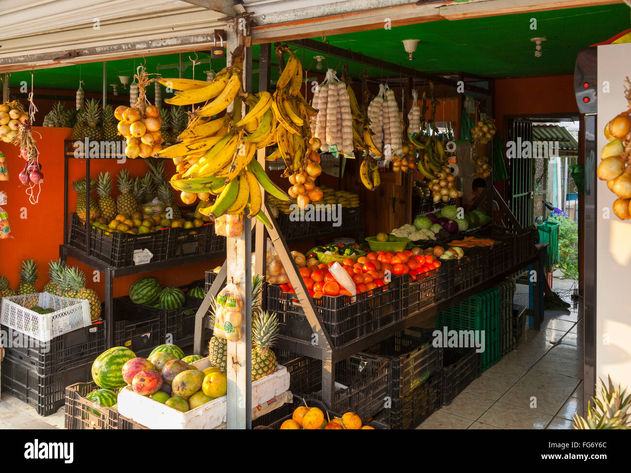 A small greengrocer in Quepos, Puntarenas Province, Costa Rica. Stock Photo