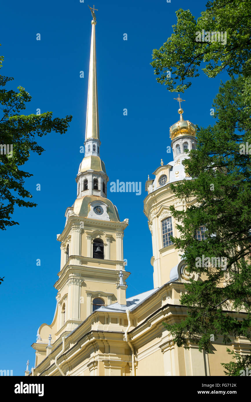 Bell tower, The Cathedral of St.Peter and Paul, Zayachy Island, Saint ...