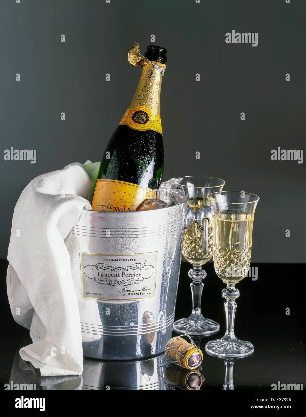 Veuve clicquot champagne hires stock photography and images Alamy