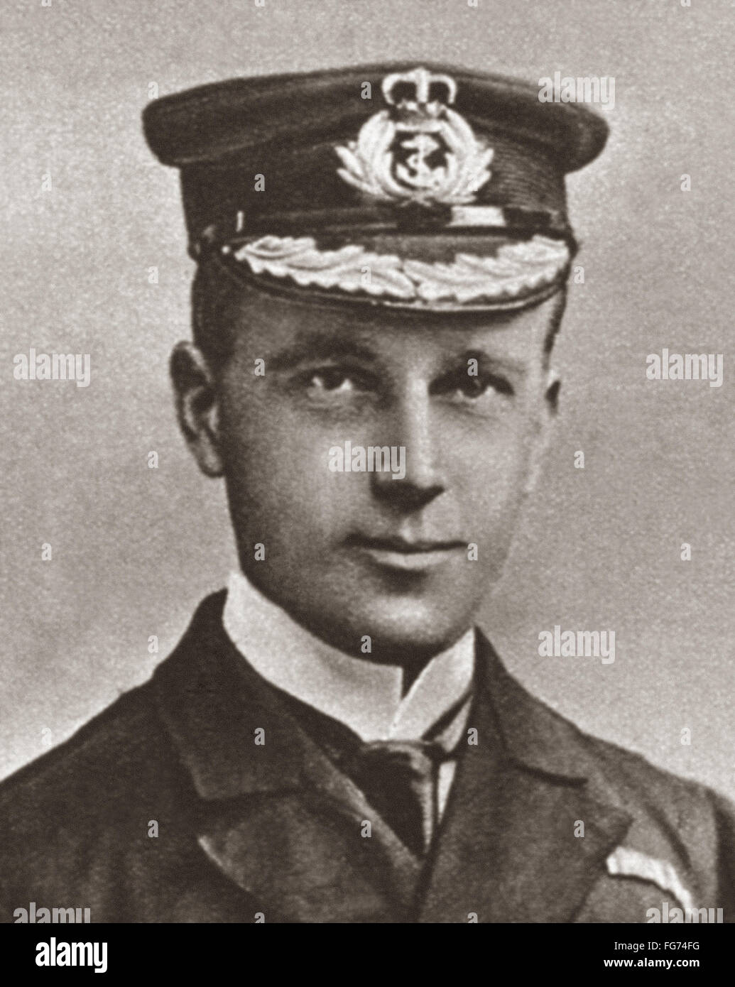 Royal navy admiral hat High Resolution 