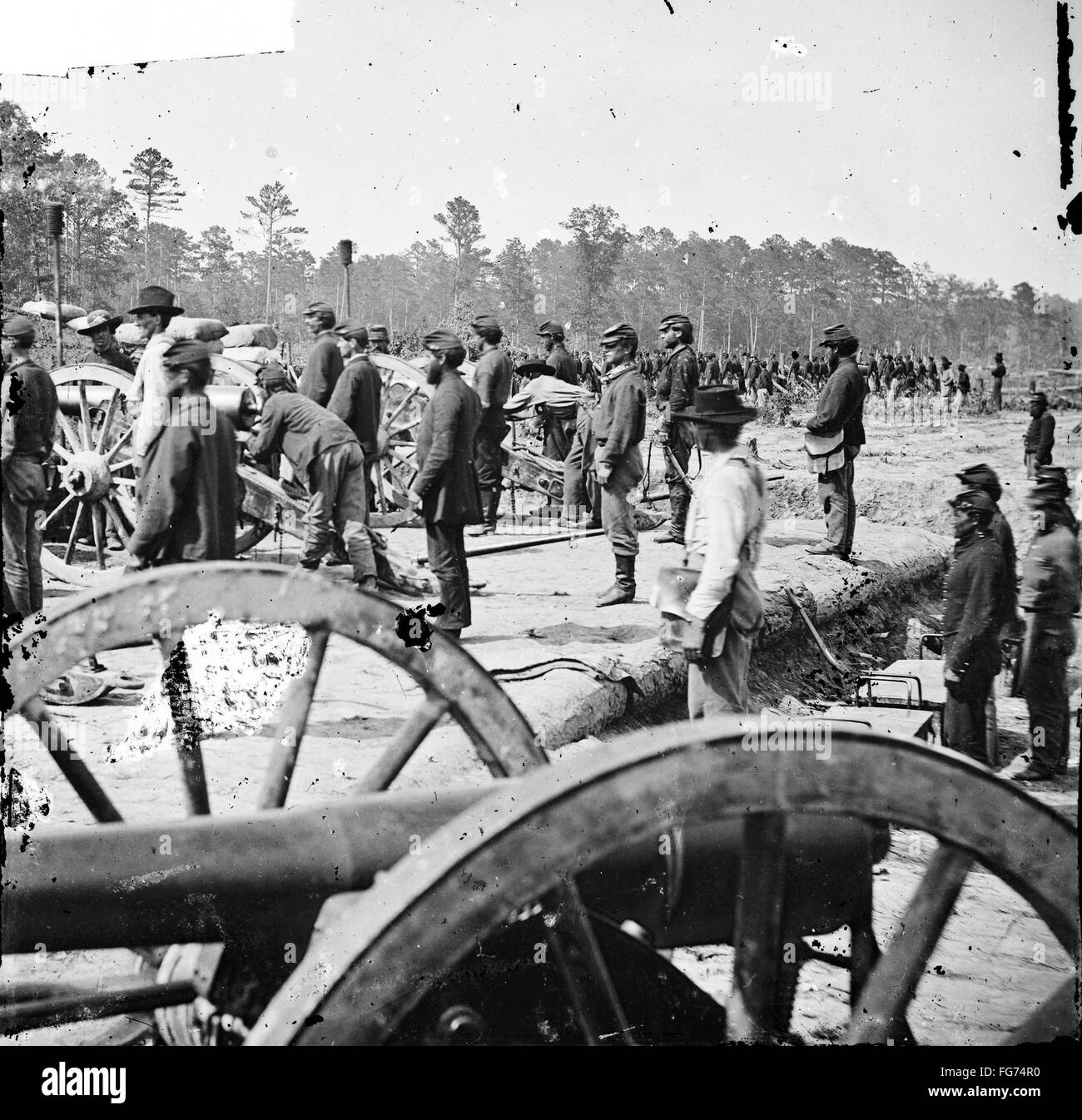 CIVIL WAR BATTERY, 1862. /nUnion battery during the Peninsular